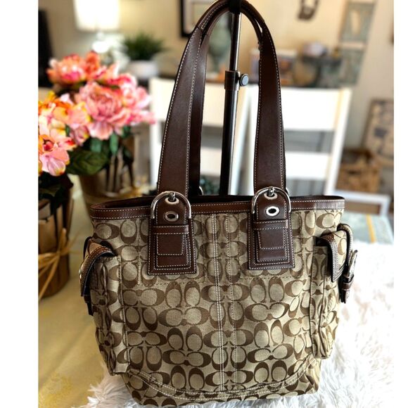 Coach | Bags | Coach Bag Signature C Carry All Logo Tote C600079